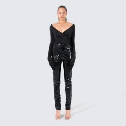 FINESSE Tops Cait Off Shoulder Top & Gloves