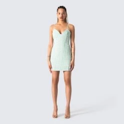 FINESSE Dori Green Dresses