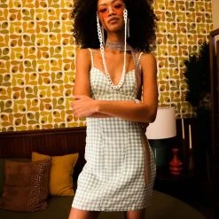 FINESSE Dori Green Dresses