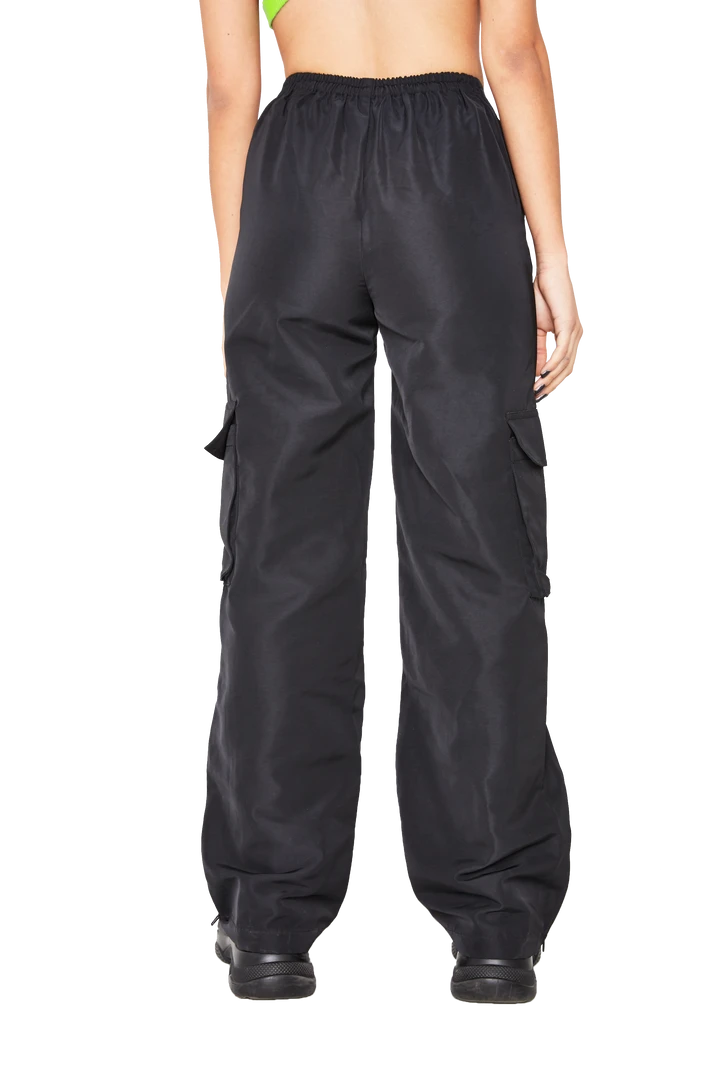 FINESSE Rara Lossless Low-V Pants 6 FINESSE Rara Lossless Low-V Pants