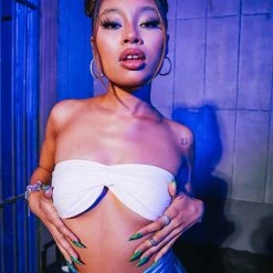 FINESSE Tops Eva Criss Cross Top